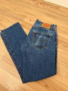 Levi's 501 Men's Dark Blue Straight Leg 30x32 Jeans